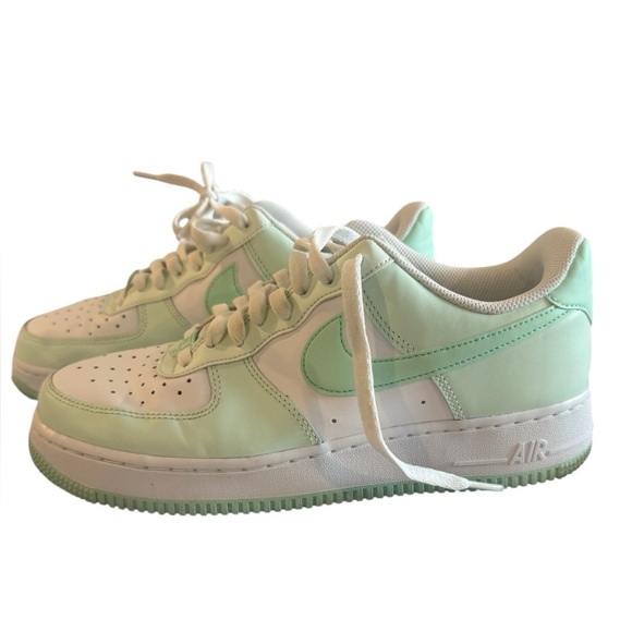 Nike Air Force 1 07 Men’s Size 8.5 - Picture 3 of 6